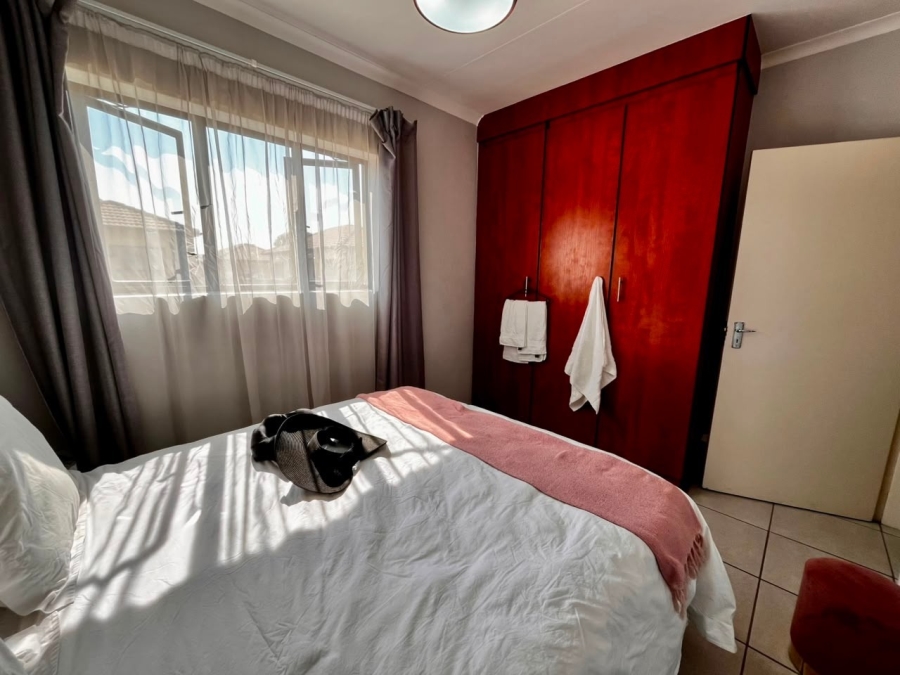 To Let 2 Bedroom Property for Rent in Waterval East North West